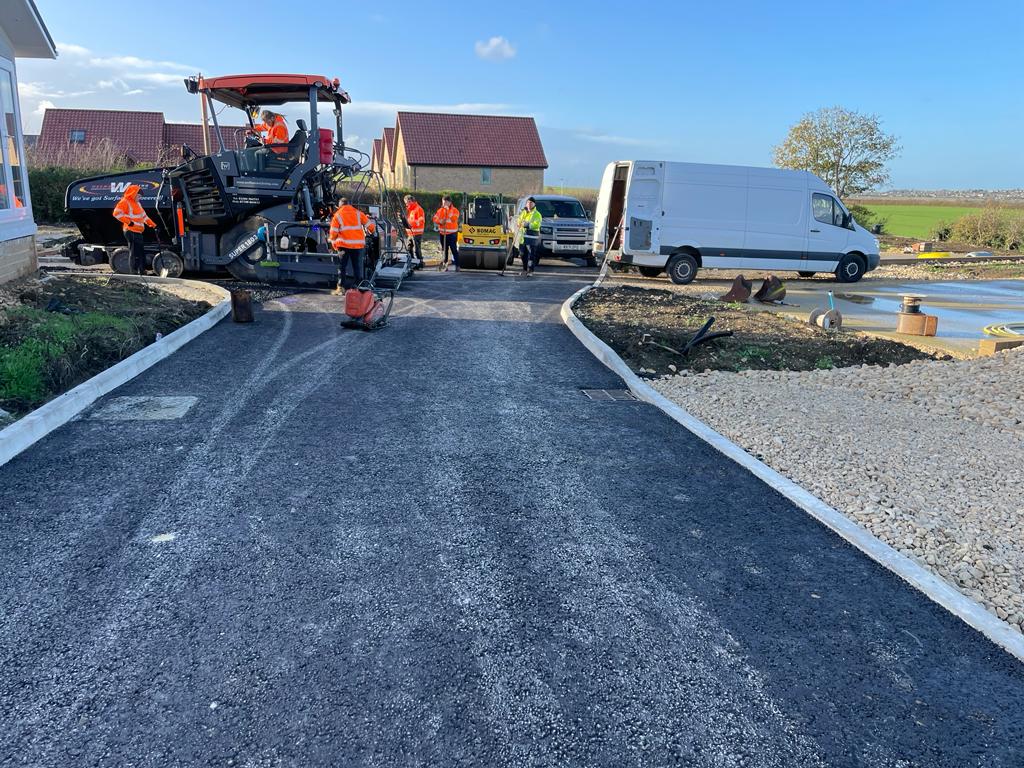 PHOTO-2023-09-05-14-32-54 6 Asphalt Surface Dressing